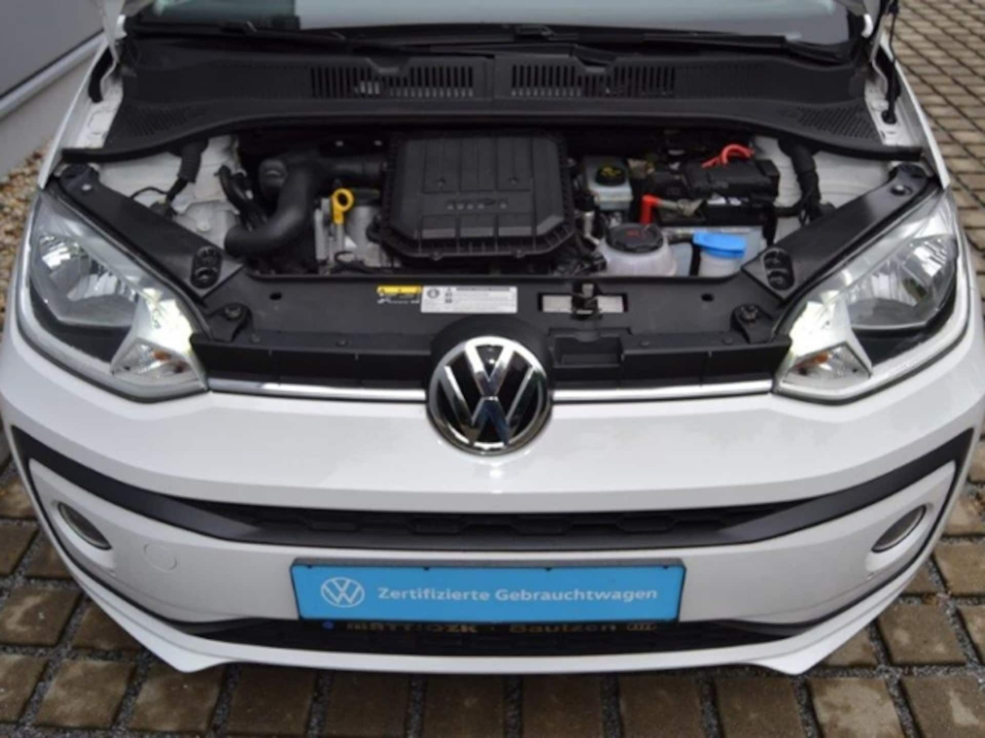 Volkswagen up! move up!