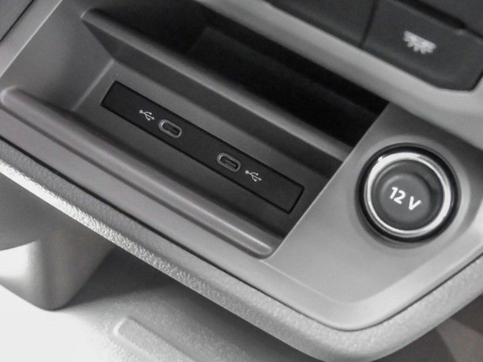 Volkswagen Crafter Kasten mittlerer Radstand – Bild 17
