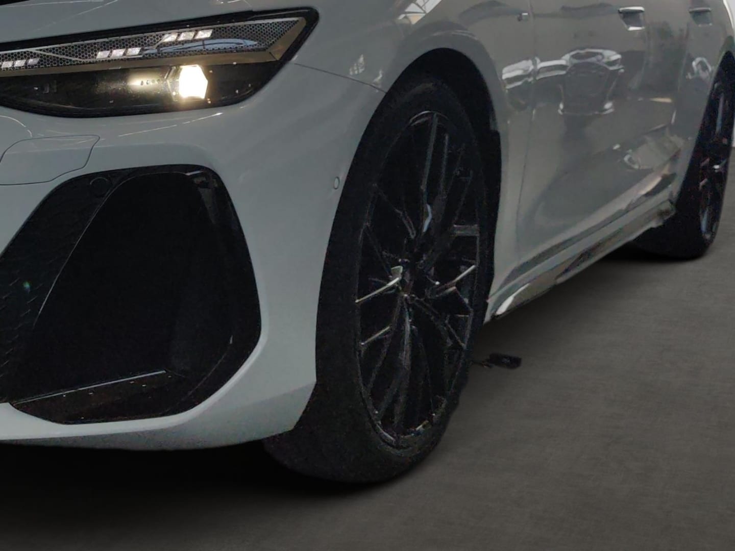 Bild über Audi A6 Avant edition one TDI quattro 150 kW S tronic - für weitere Informationen kontaktieren Sie den Audi Partner