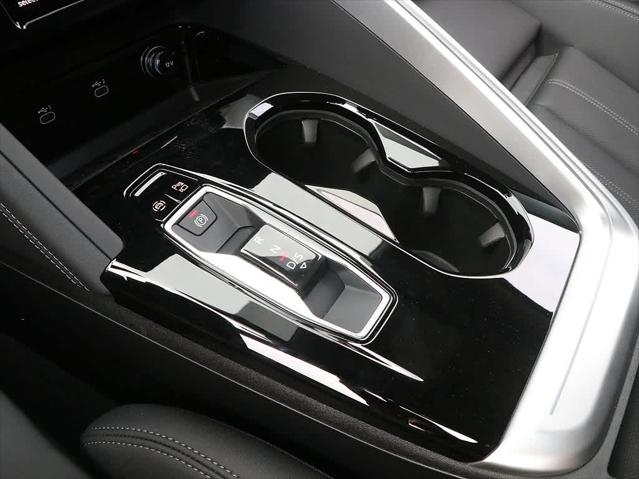 2025 AUDI Q5 - Image 24