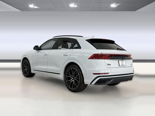 2022 Audi Q8