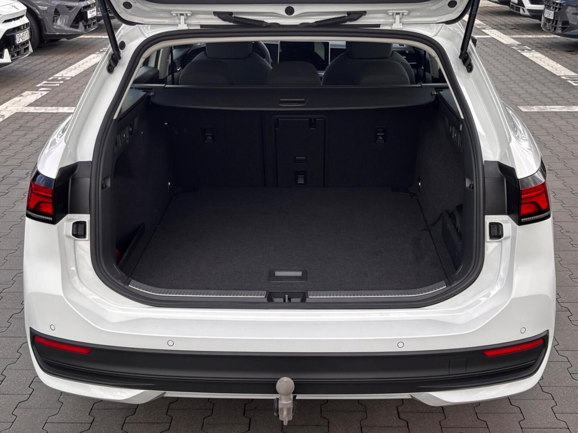 Volkswagen Passat Model bazowy