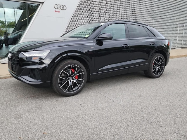 Photo of 2023 Audi Q8 