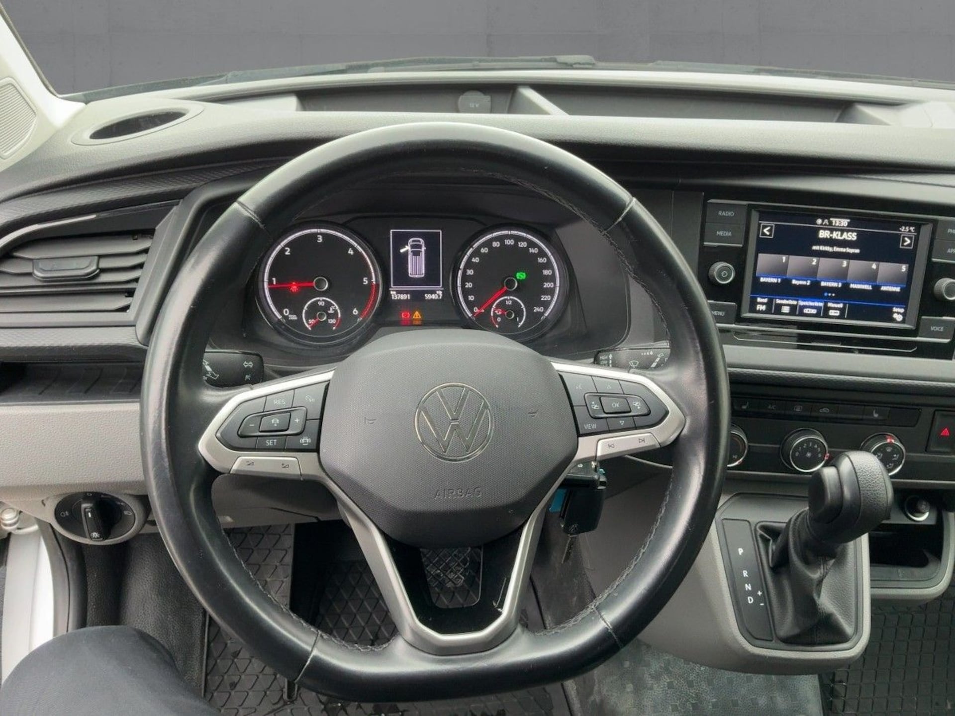 Volkswagen T6.1 Transporter Kasten kurzer Radstand