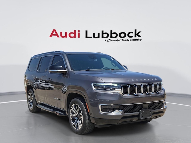 Photo of 2023 Jeep Wagoneer 