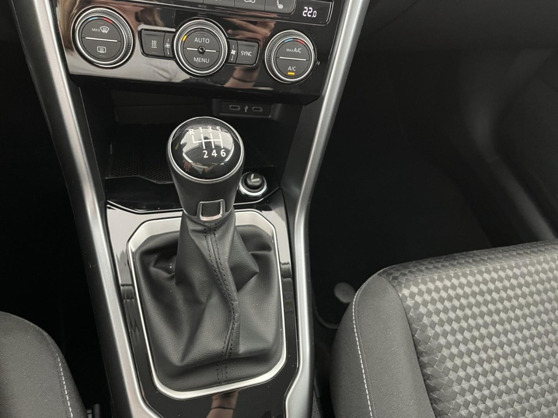 Volkswagen T-Roc Active