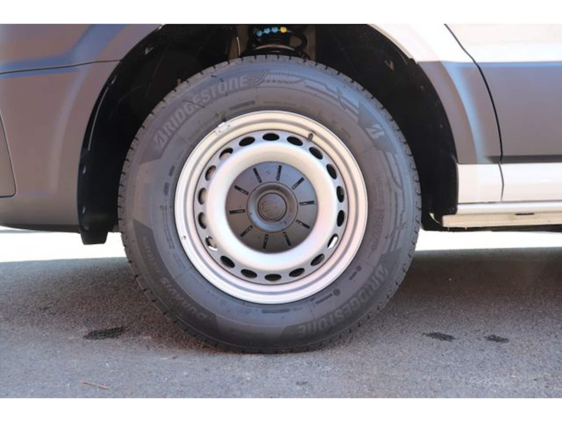 Volkswagen Crafter Kasten langer Radstand