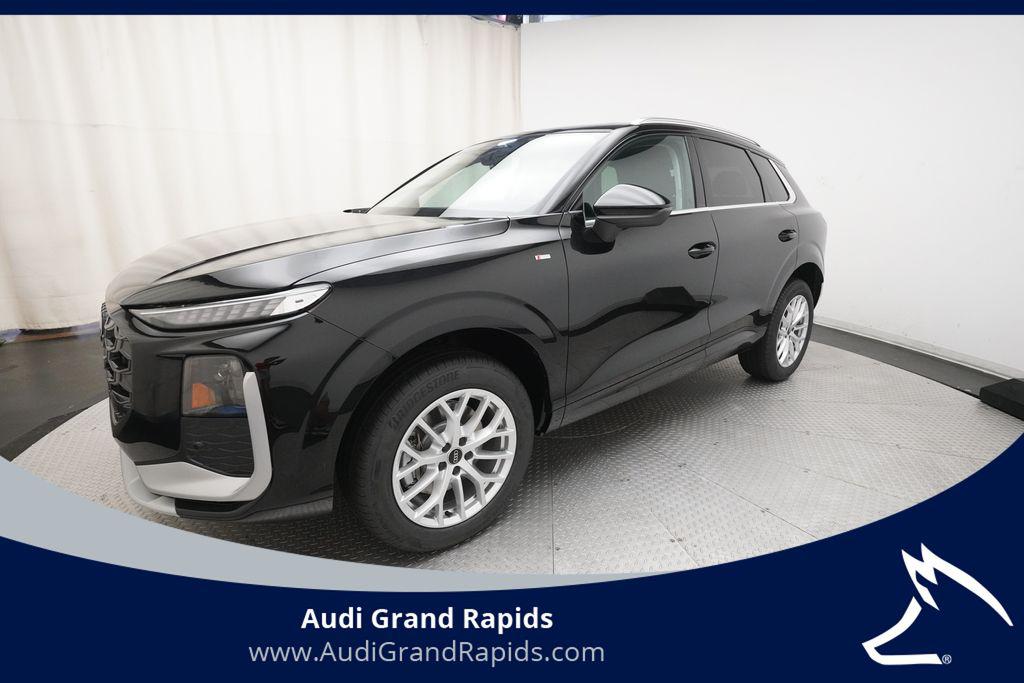 2026 Audi Q3 S line quattro's photo