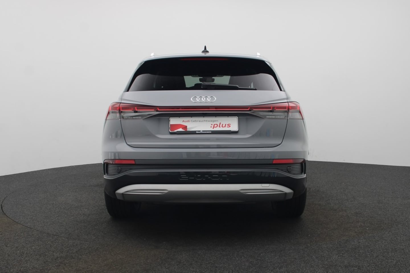 Bild über Audi Q4 e-tron 40 e-tron - für weitere Informationen kontaktieren Sie den Audi Partner