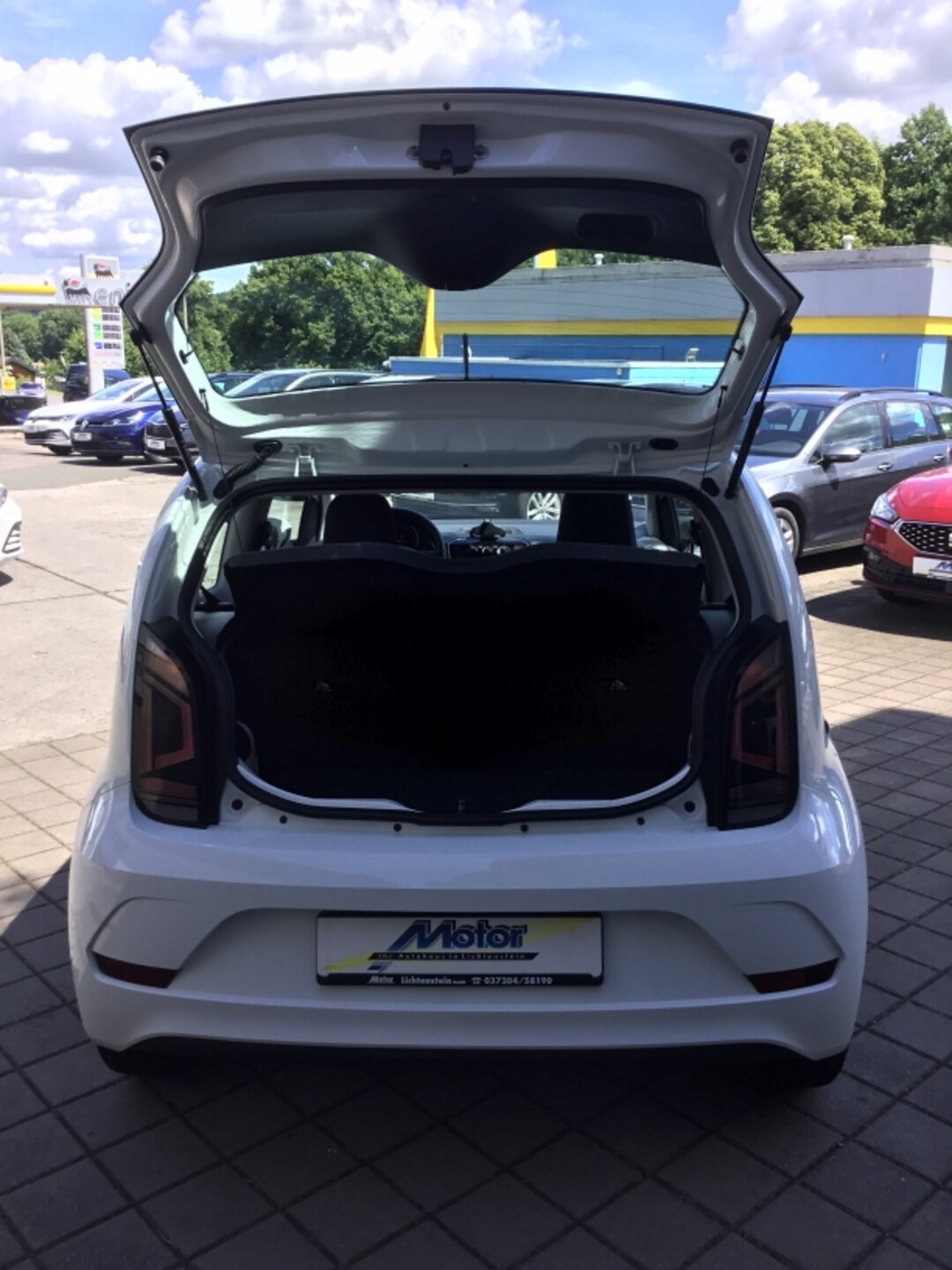 Volkswagen up! move up!