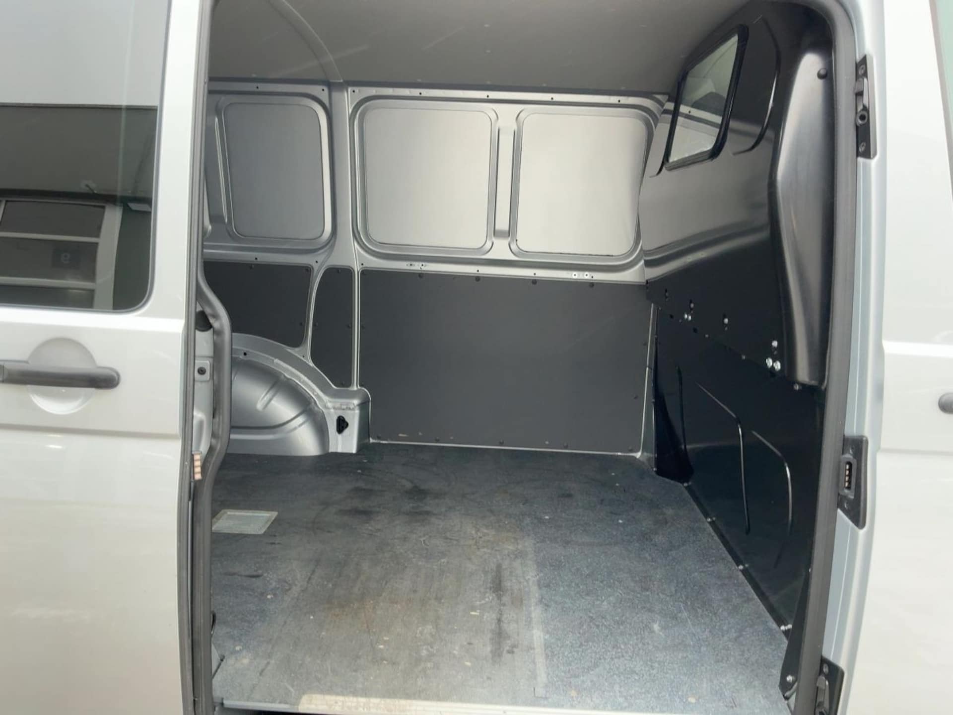 Volkswagen T6.1 Transporter Kasten kurzer Radstand