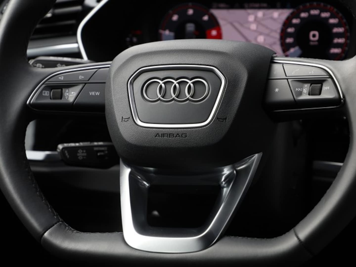 Bild über Audi Q3 Sportback S line 35 TDI S tronic - für weitere Informationen kontaktieren Sie den Audi Partner