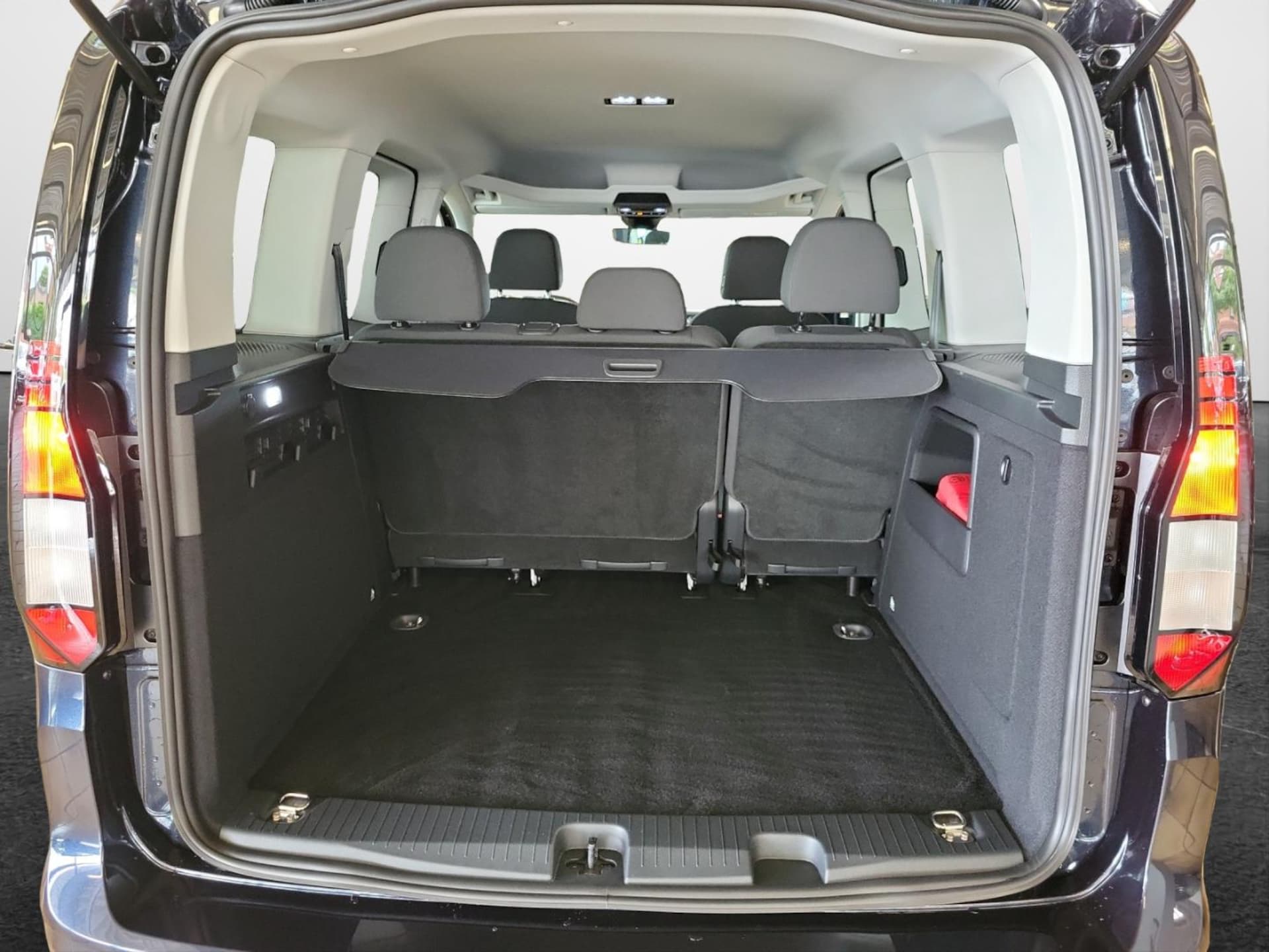 Volkswagen Caddy Basis-Modell