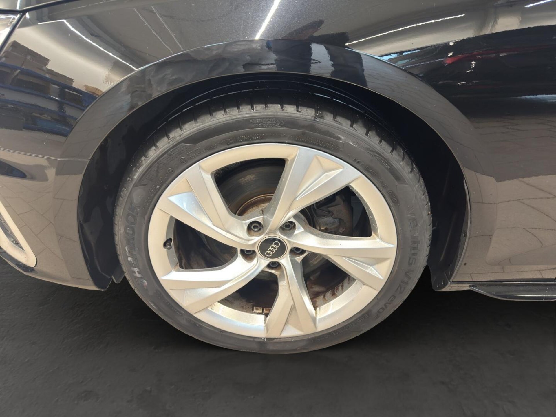 Audi A4 Avant S line