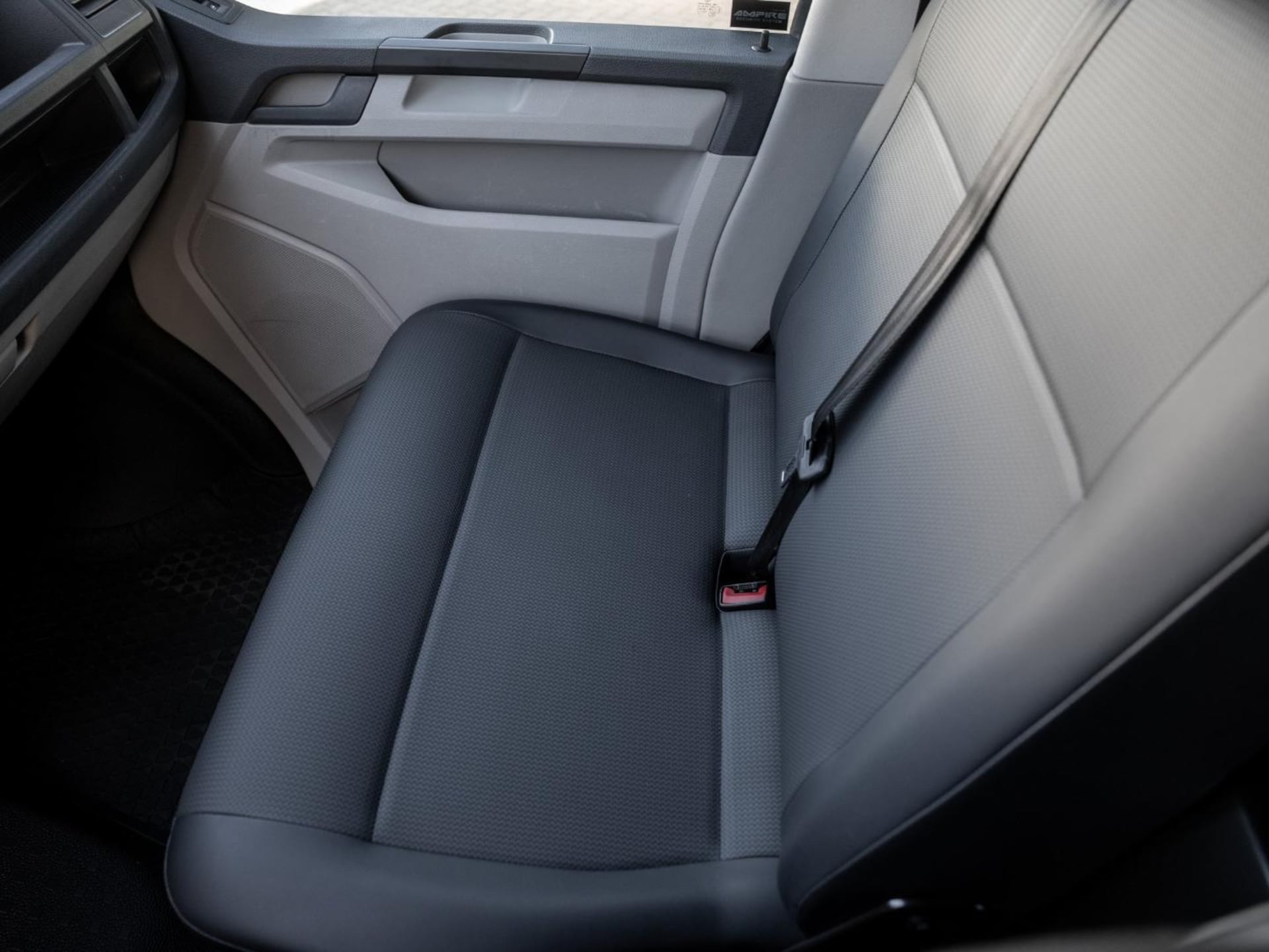 Volkswagen T6 Transporter Kasten kurzer Radstand