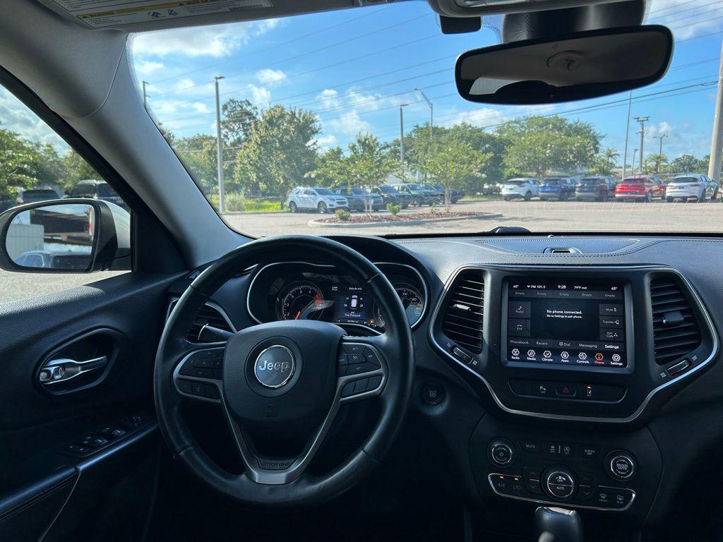 2021 Jeep Cherokee Latitude Lux - Photo 9