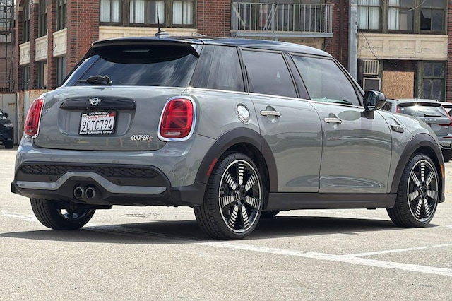2023 MINI
