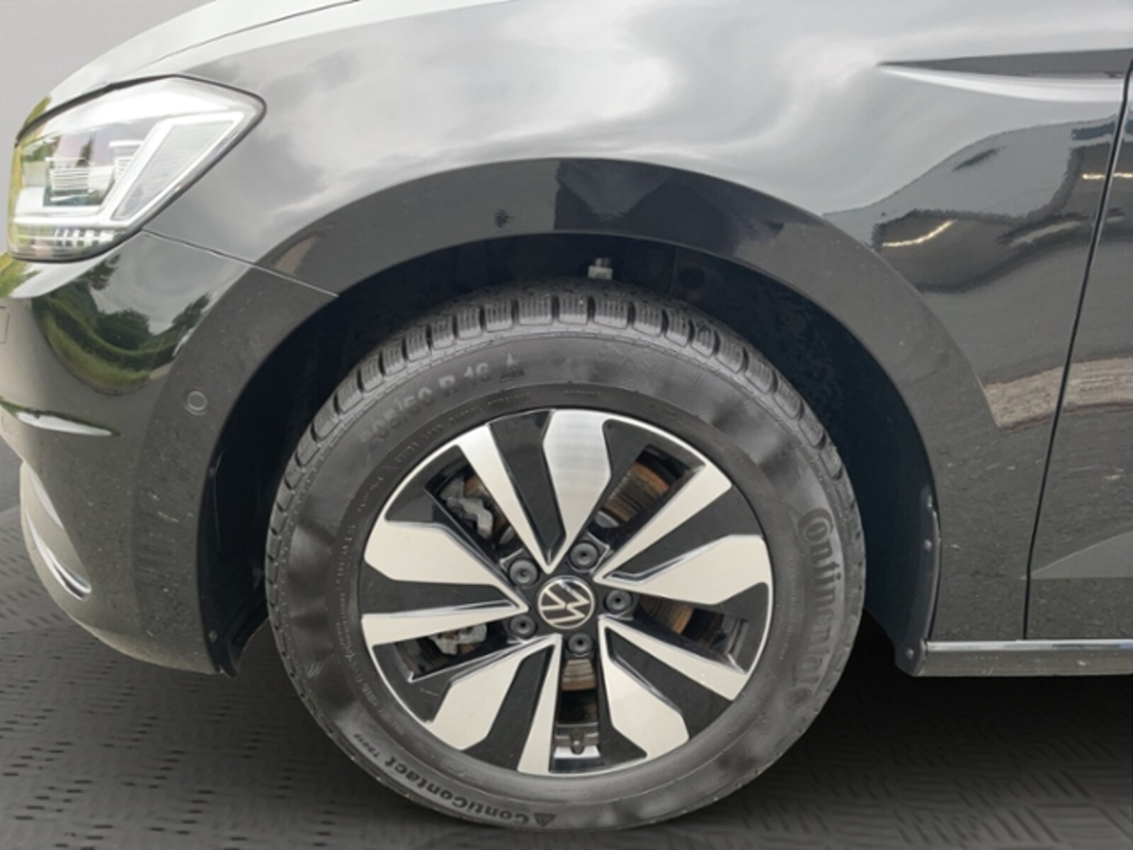 Volkswagen Touran – Bild 6