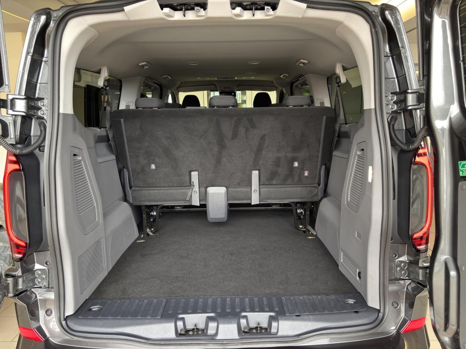 Volkswagen Caravelle langer Radstand – Bild 29