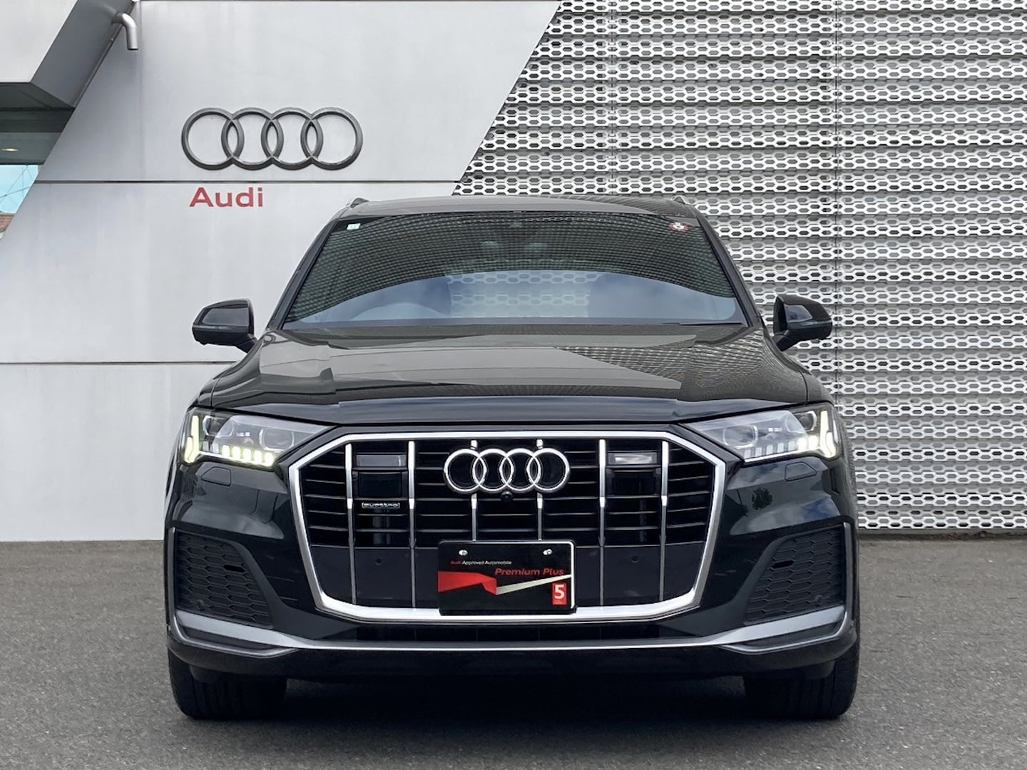 Audi Q7 50 TDI quattro S line kW(PS) tiptronic for more details contact your dealer