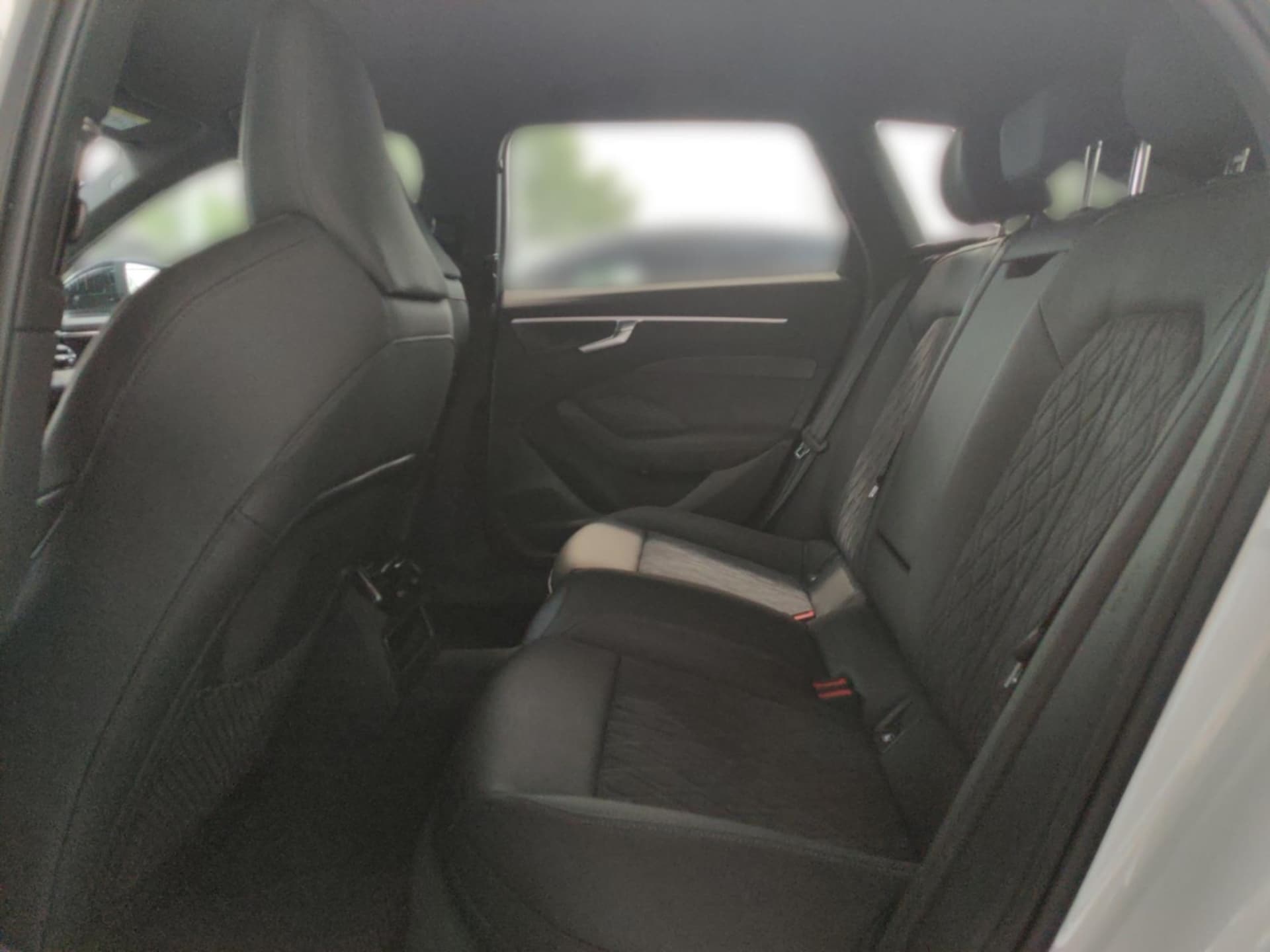 Audi A6 Avant edition one