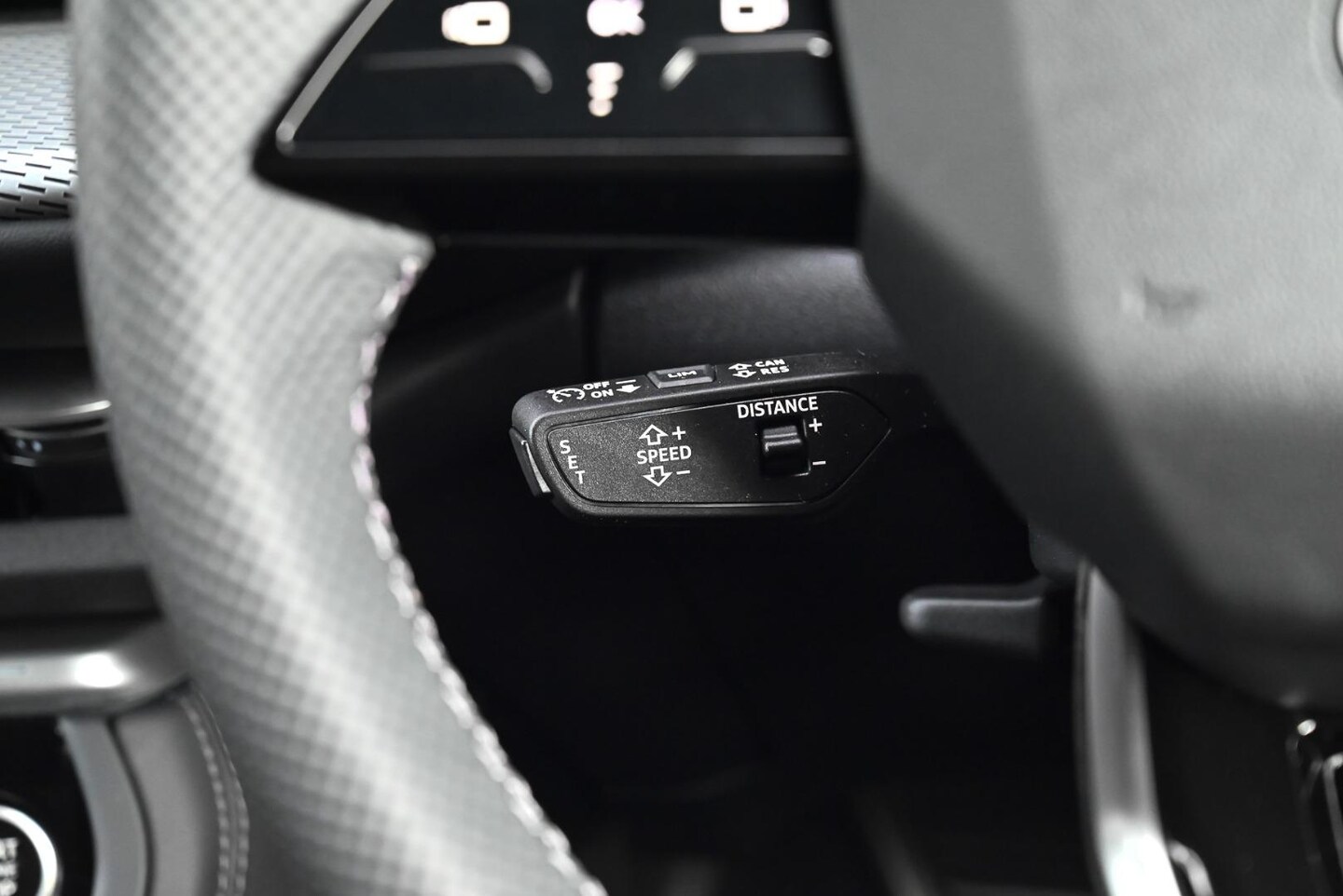 Image about Audi Q5 SUV e-hybrid quattro S tronic