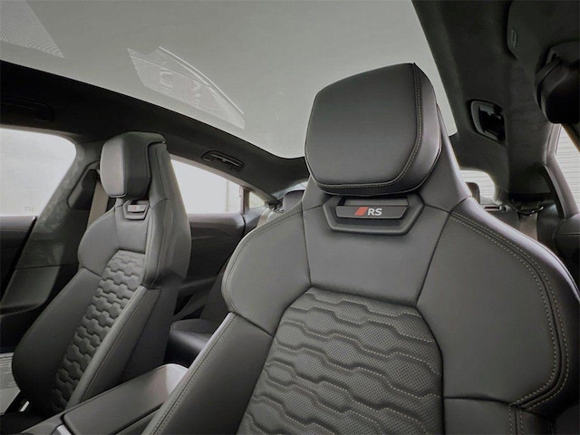 2026 Audi RS e-tron GT Performance Base - Photo 13