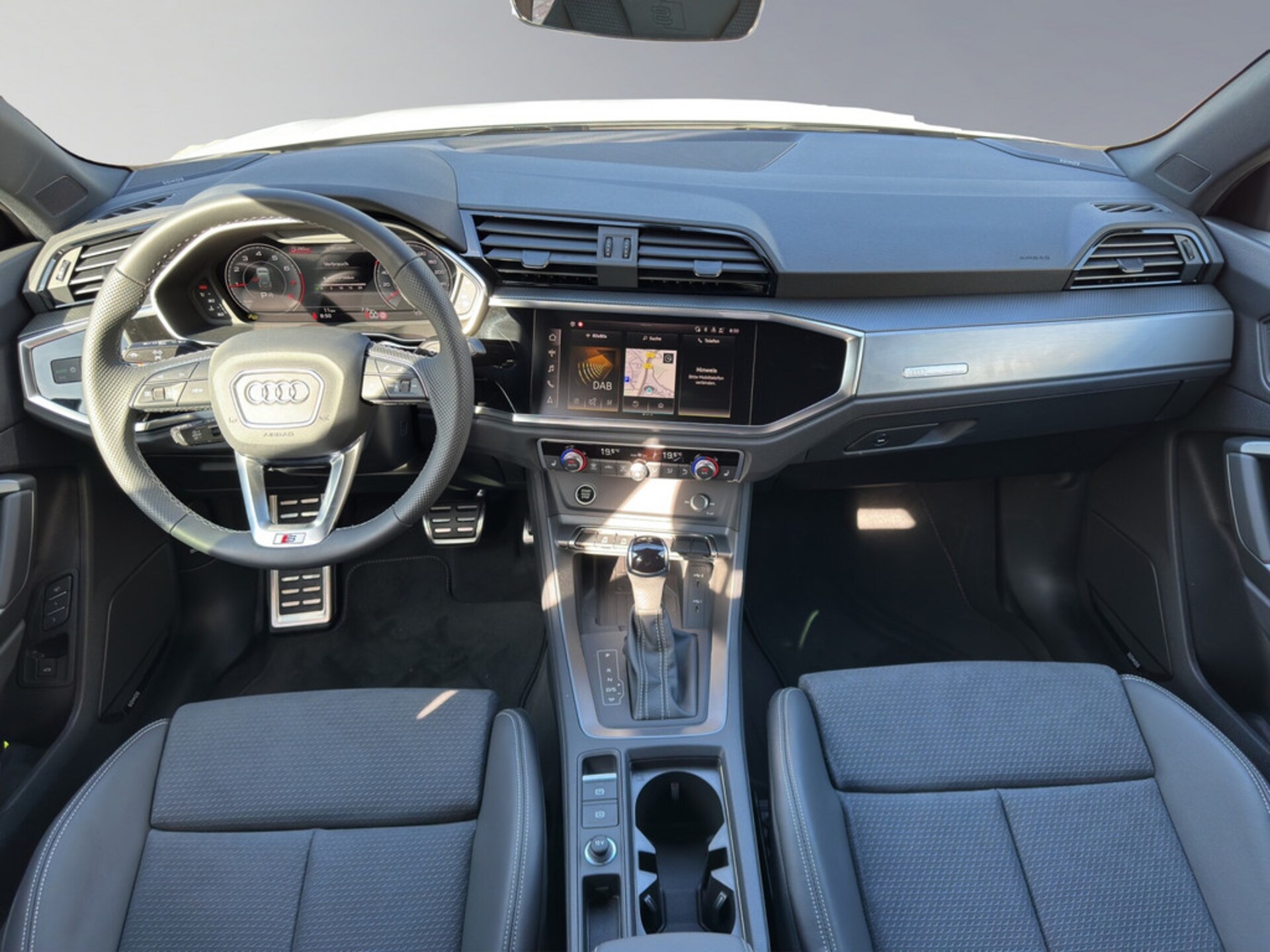 Audi Q3 SUV S line