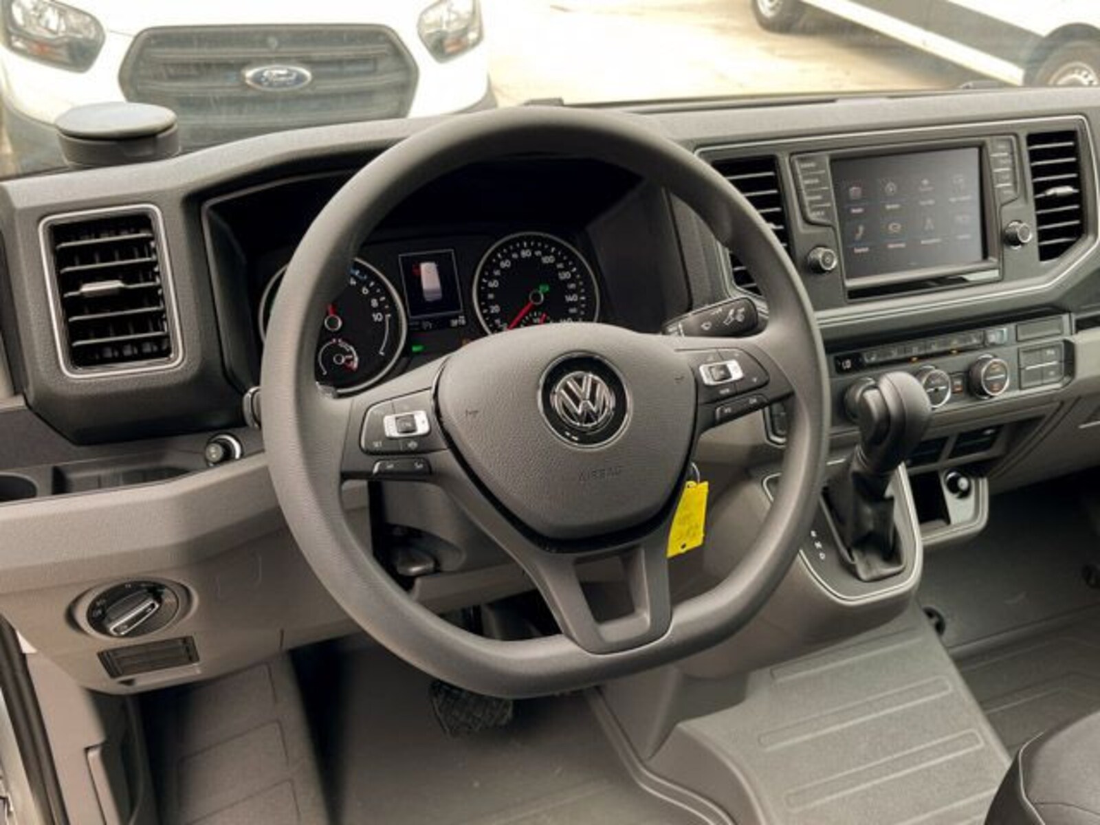 Volkswagen e-Crafter Kastenwagen mittlerer Radstand – Bild 10