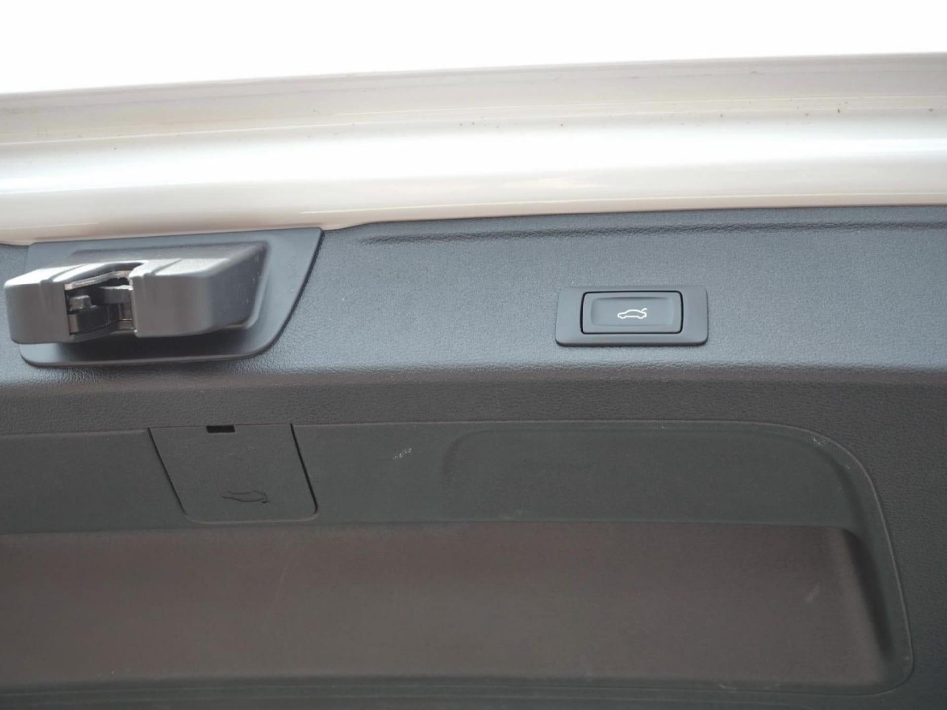 Audi A4 Avant S line