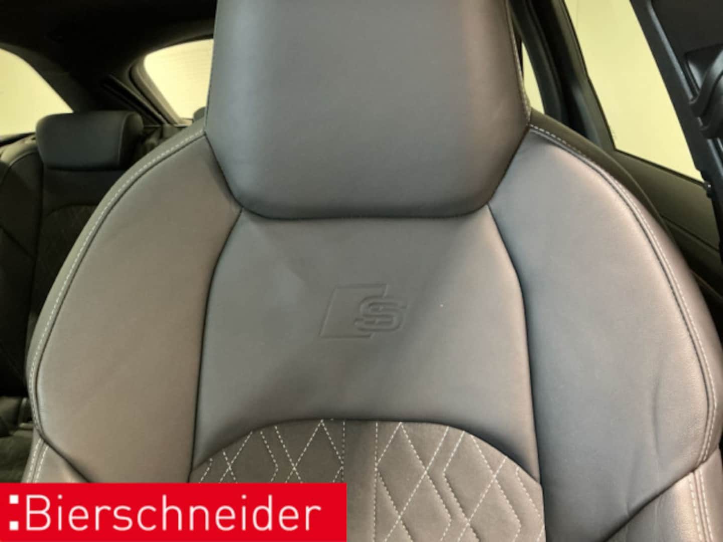 Bild über Audi S6 Avant TDI quattro tiptronic - für weitere Informationen kontaktieren Sie den Audi Partner