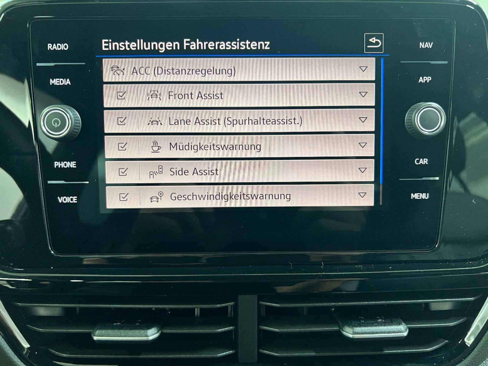 Volkswagen T-Roc – Bild 11