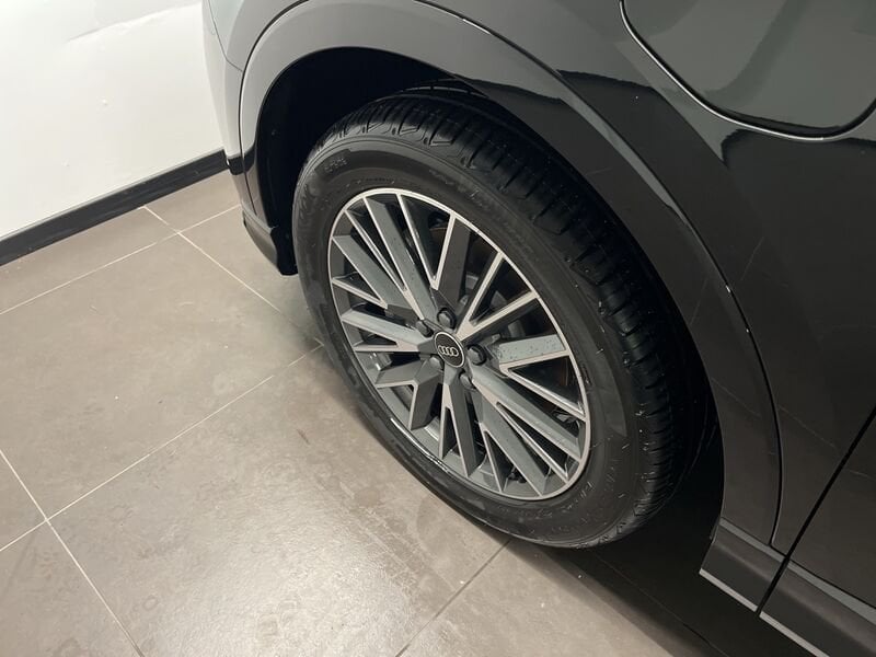 Immagine di Audi Q3 TFSI e S line edition 45 TFSI e 180 kW (245 CV) S tronic - Vista: for more details contact your dealer