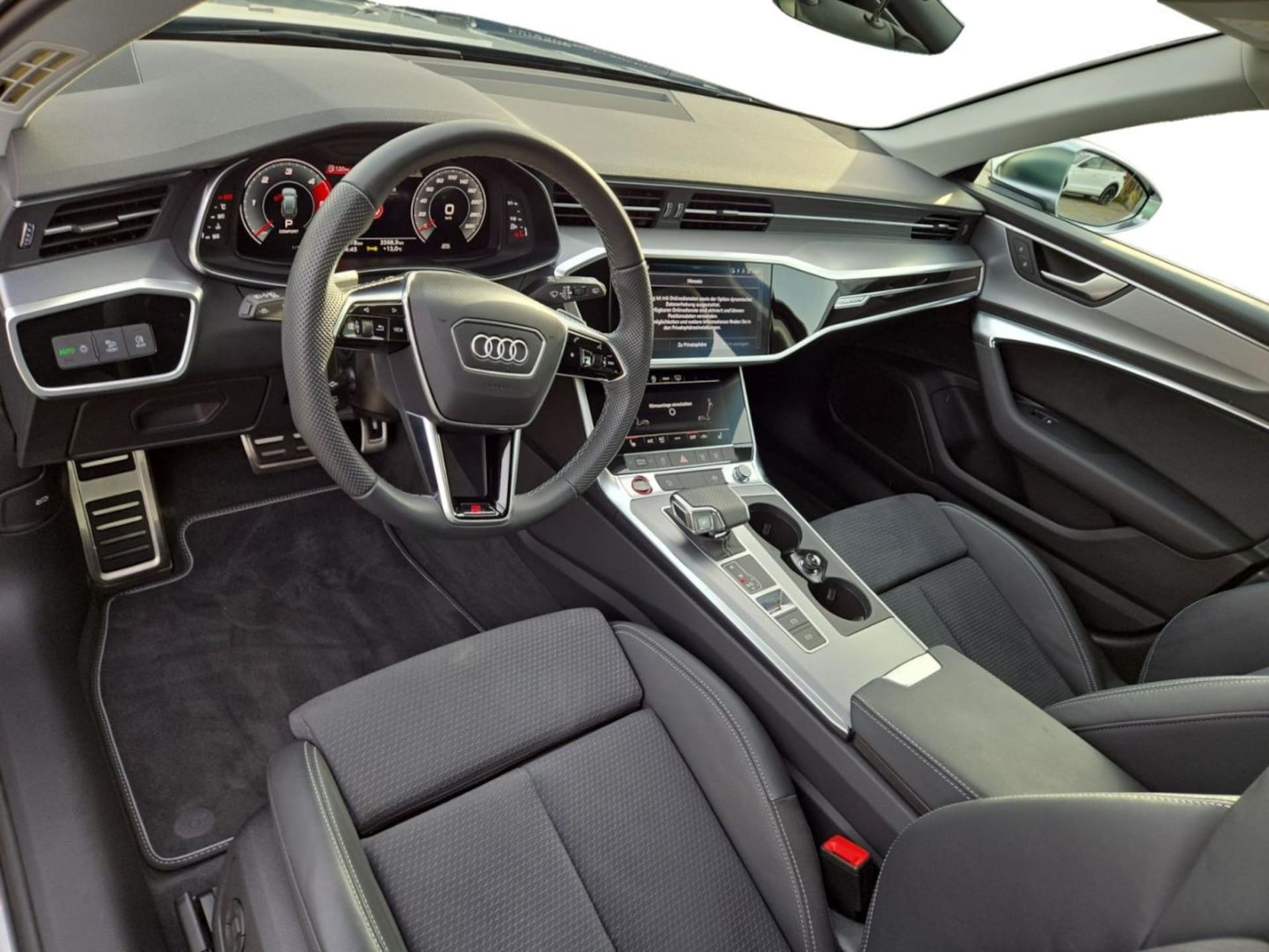 Audi S6 Avant