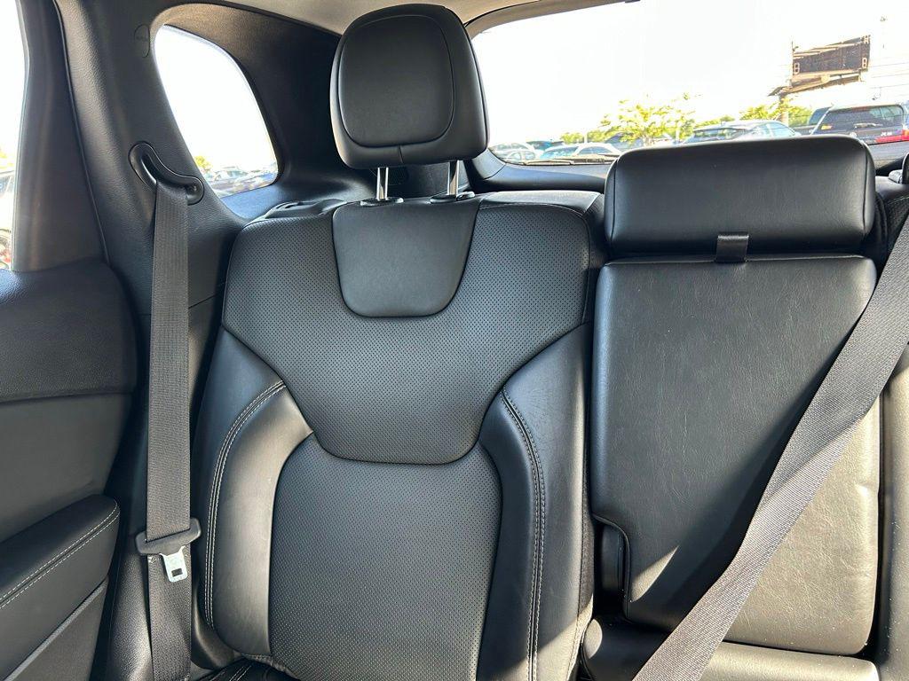 2021 Jeep Cherokee Latitude Lux - Photo 12