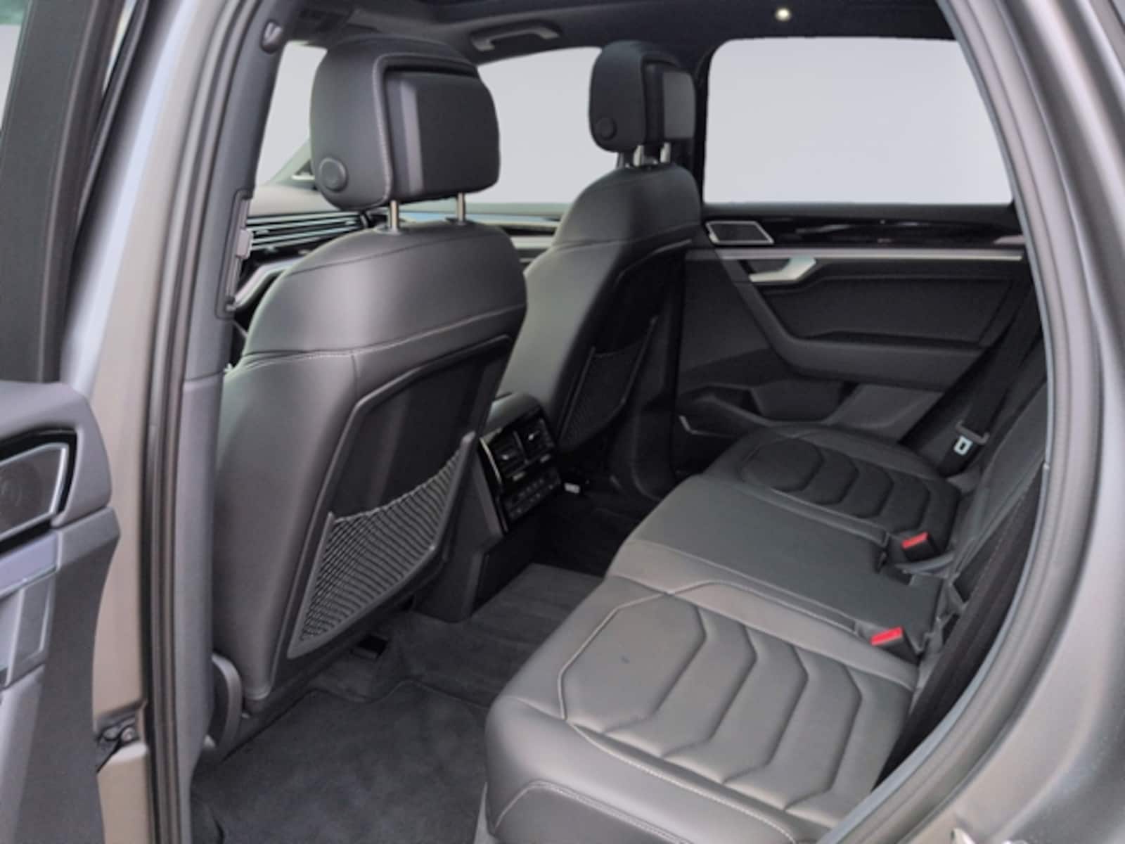 Volkswagen Touareg – Bild 16