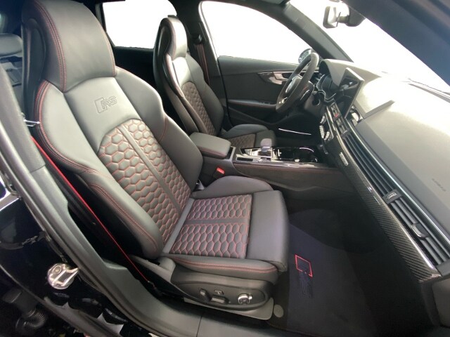 Image about Audi RS 4 Avant TFSI quattro tiptronic