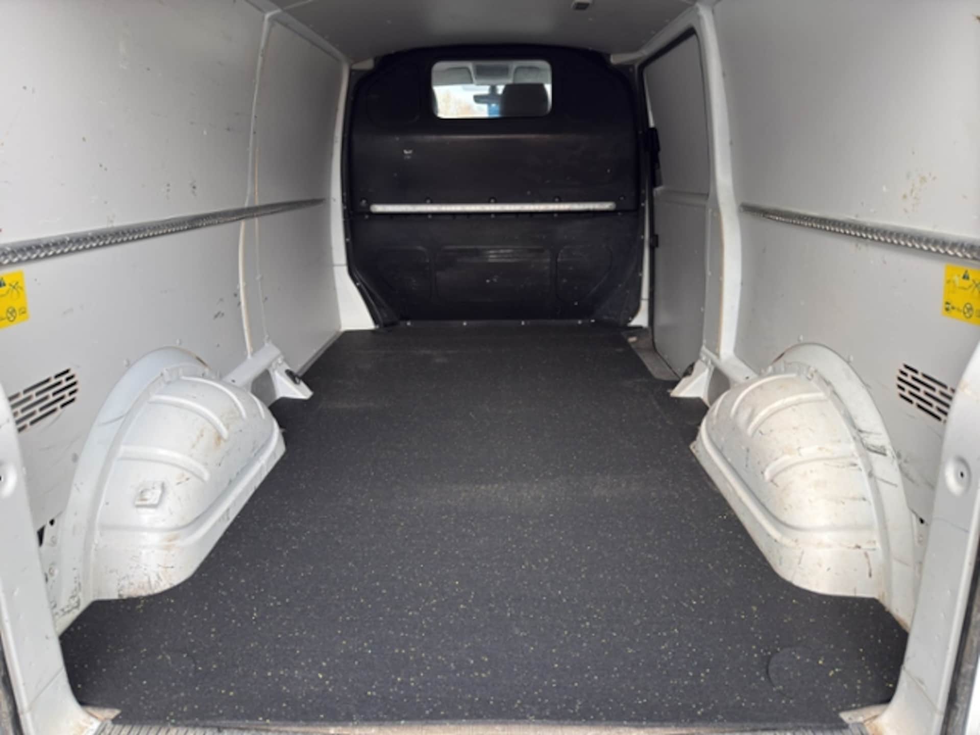 Volkswagen T6 Transporter Kasten langer Radstand