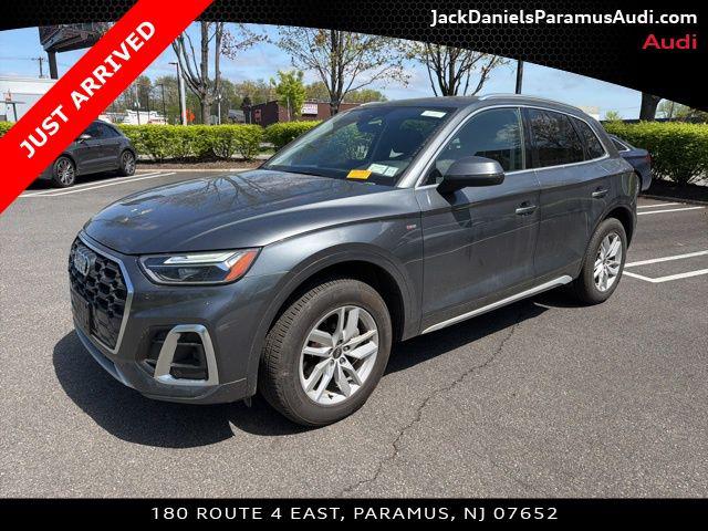 2023 Audi Q5 45 Premium's photo