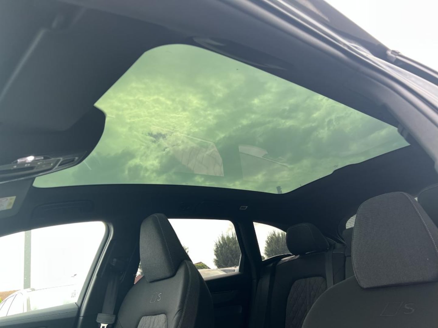 Bild über Audi A6 Avant edition one TDI quattro 150 kWS tronic - für weitere Informationen kontaktieren Sie den Audi Partner