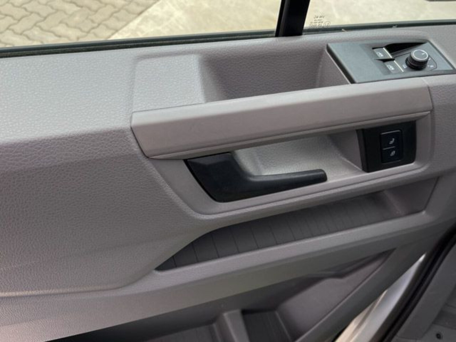 Volkswagen e-Crafter Kastenwagen mittlerer Radstand – Bild 13