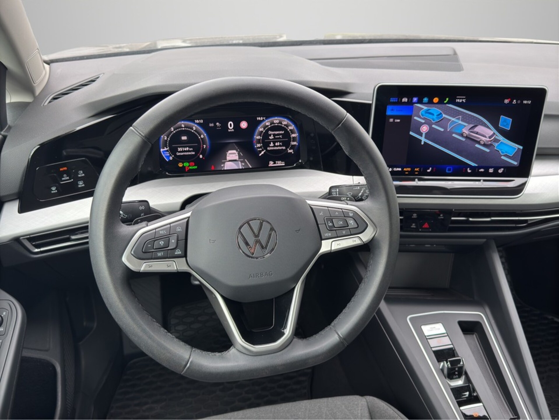 Volkswagen Golf Variant Life