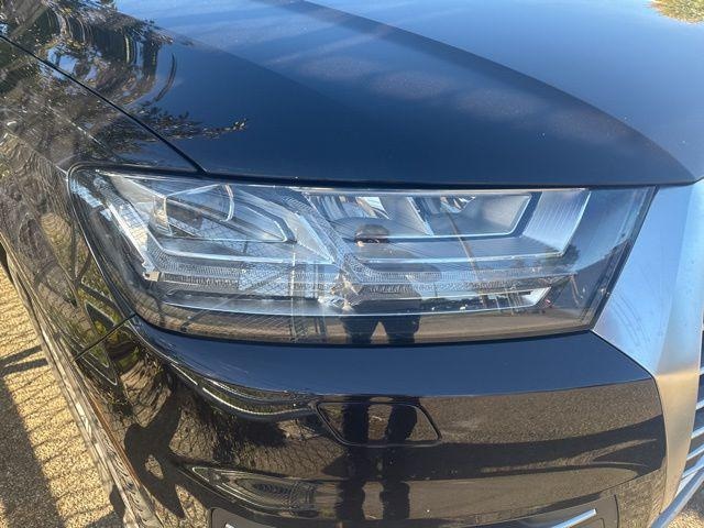 Used 2019 Audi Q7 Premium Plus with VIN WA1LAAF77KD034589 for sale in Englewood, NJ