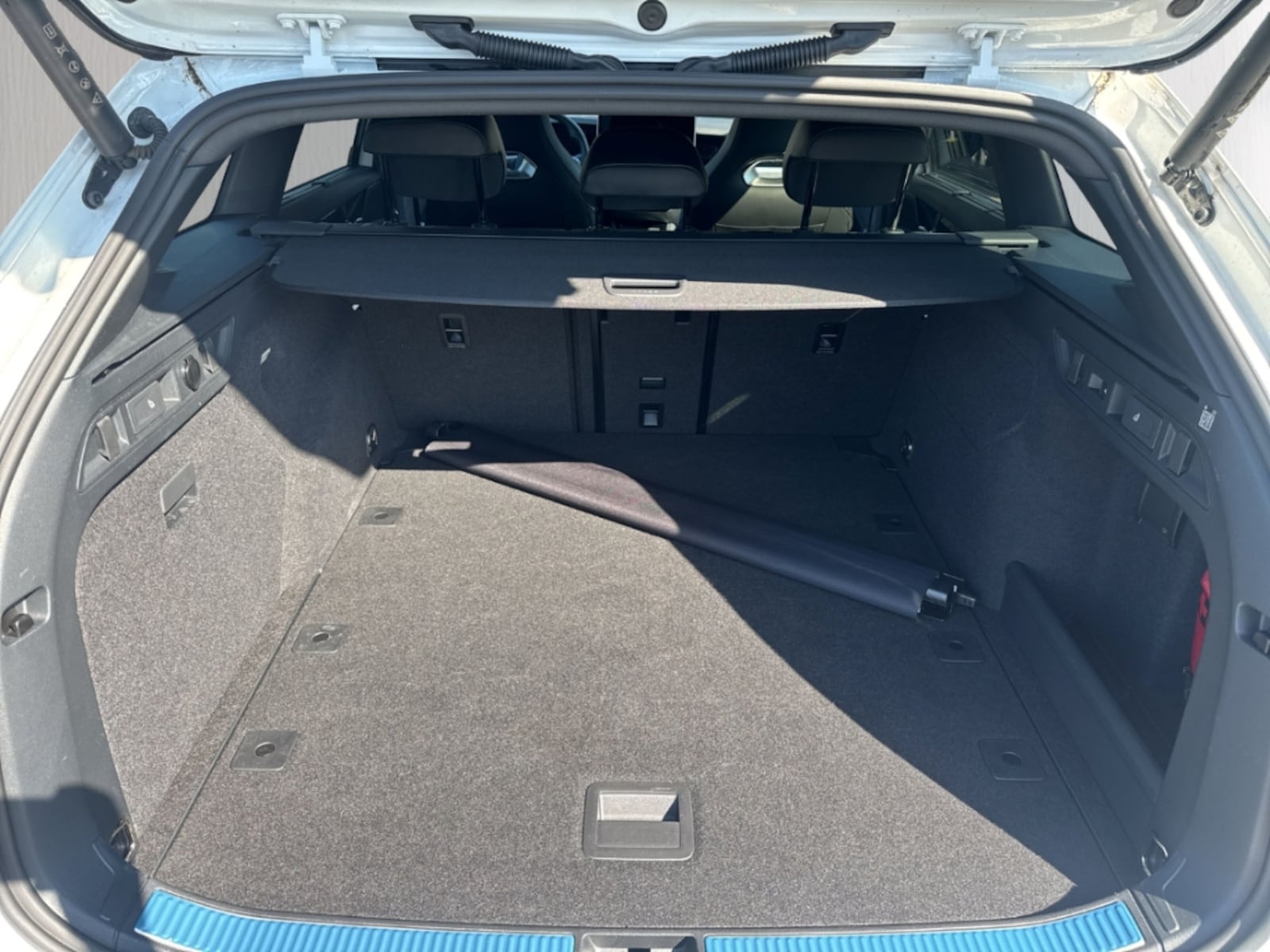 Volkswagen Passat – Bild 12