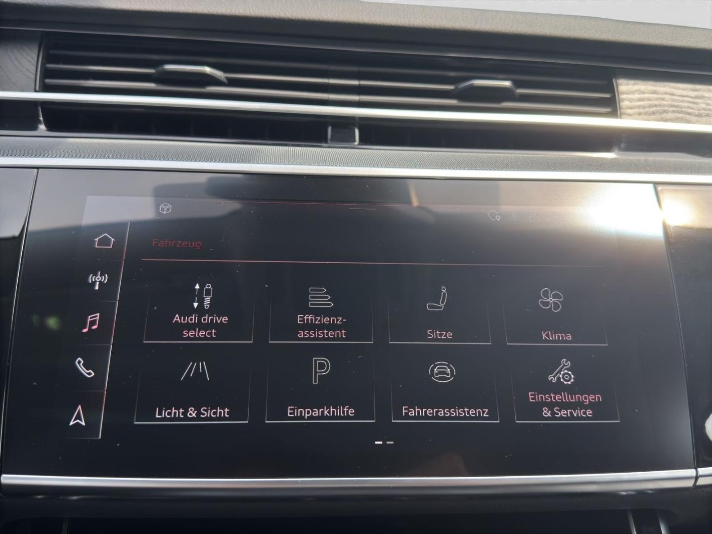 Bild über Audi A8 50 TDI quattro tiptronic - für weitere Informationen kontaktieren Sie den Audi Partner