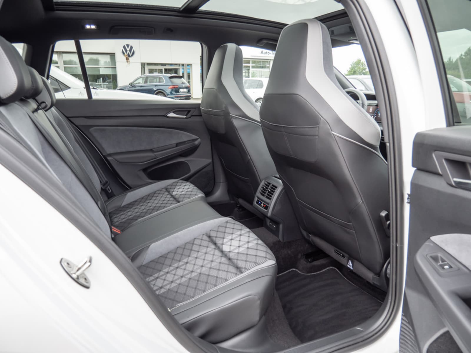 Volkswagen Golf Variant – Bild 5