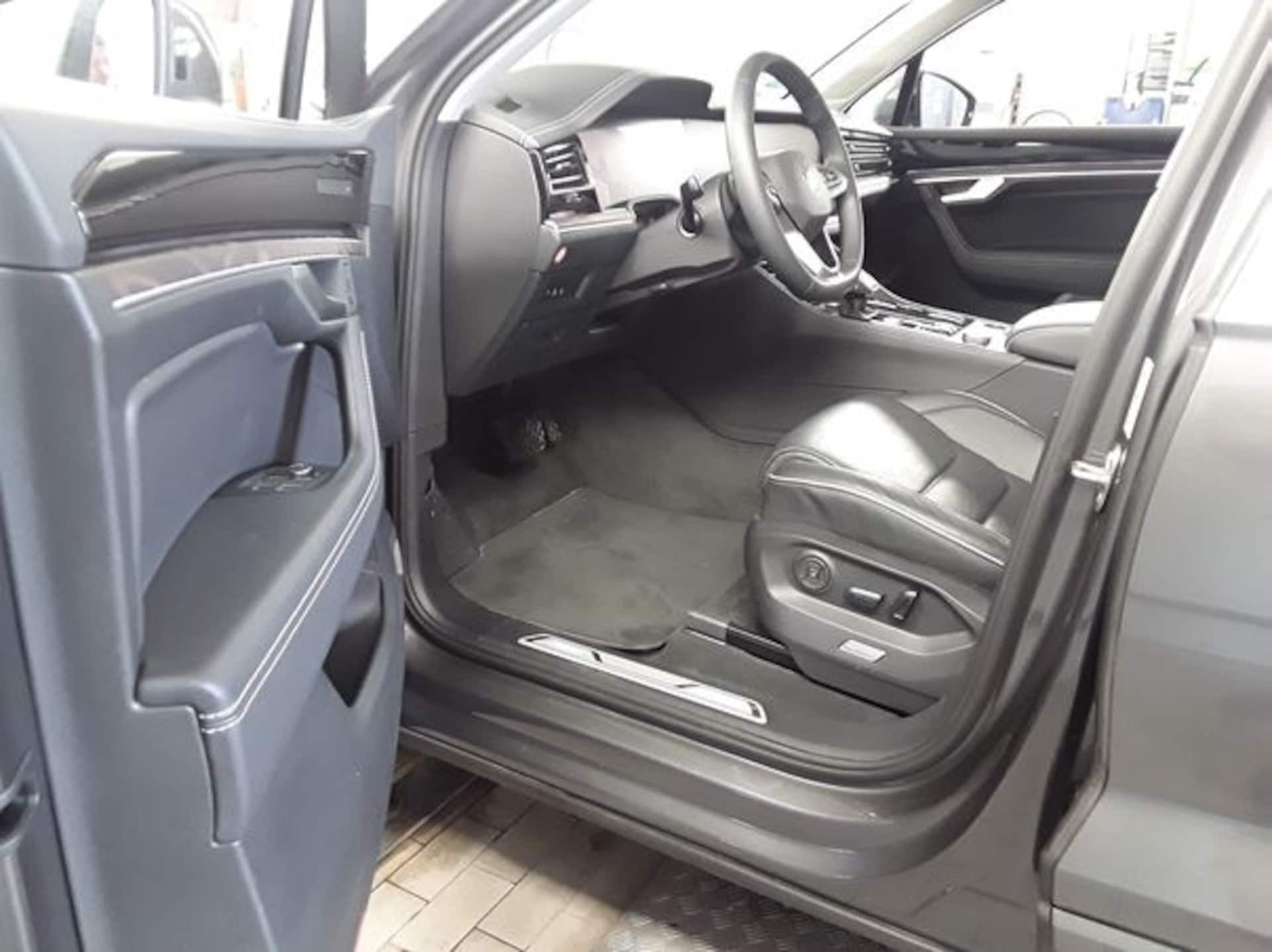 Volkswagen Touareg Elegance