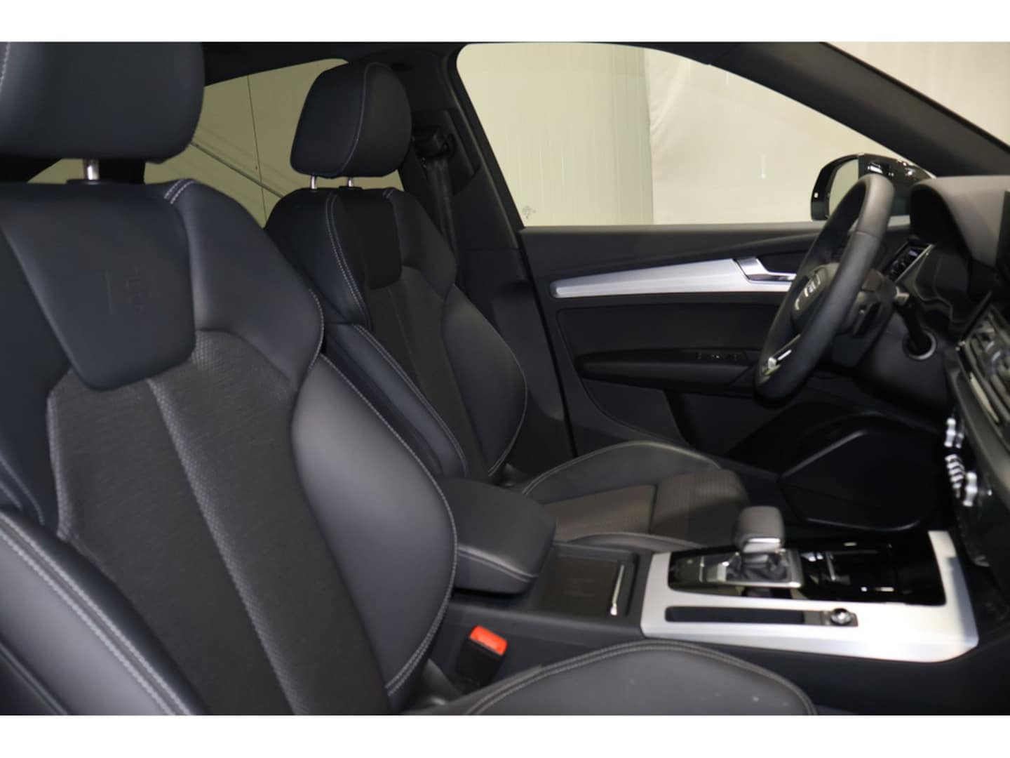 Bild über Audi Q5 Sportback 40 TDI quattro S tronic - für weitere Informationen kontaktieren Sie den Audi Partner