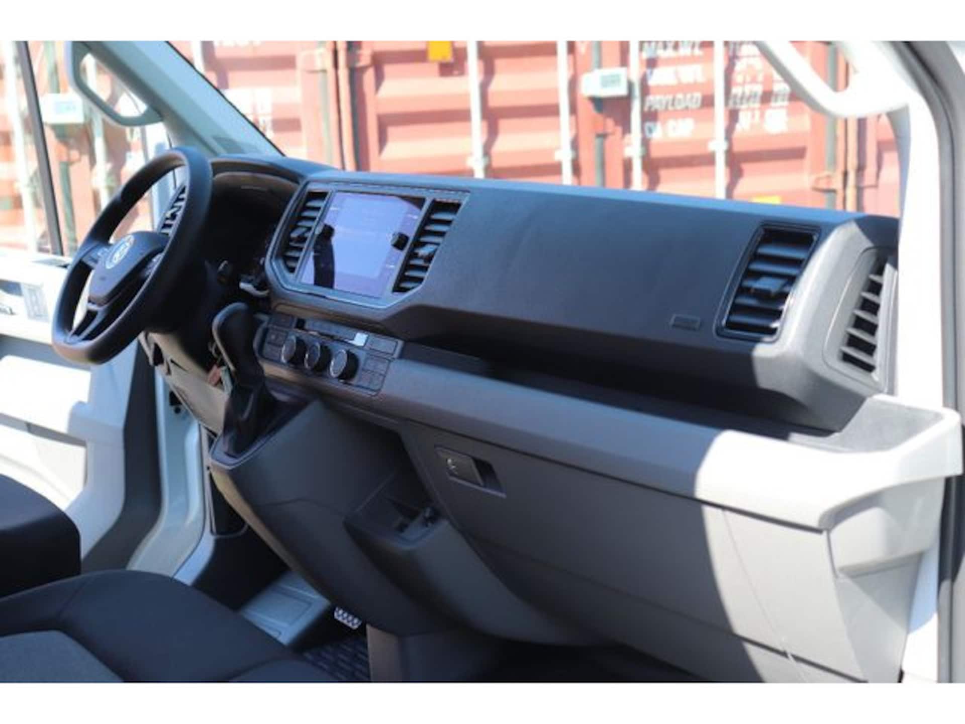 Volkswagen Crafter Kasten langer Radstand