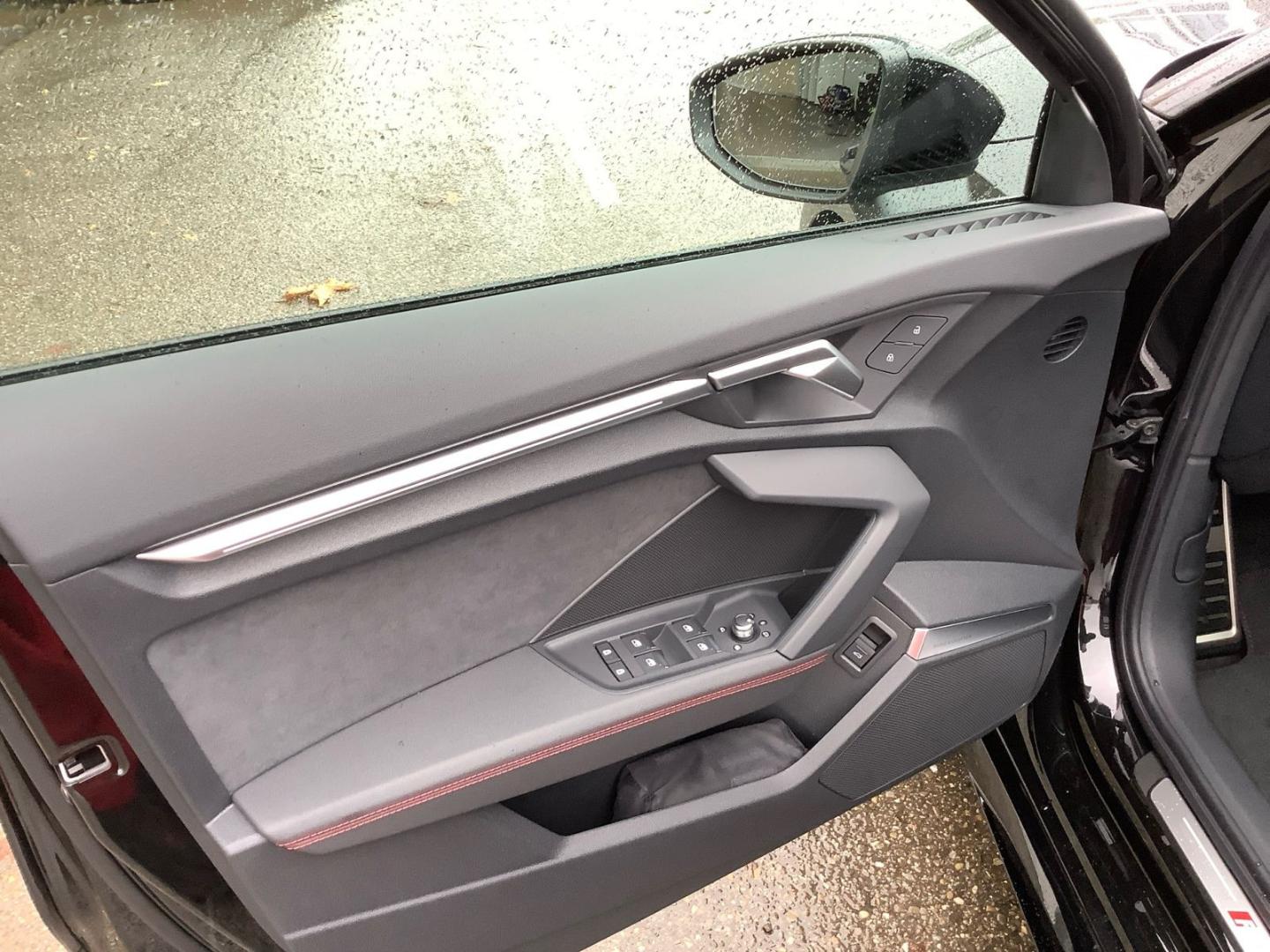 Image about Audi RS 3 Sportback TFSI quattro S tronic